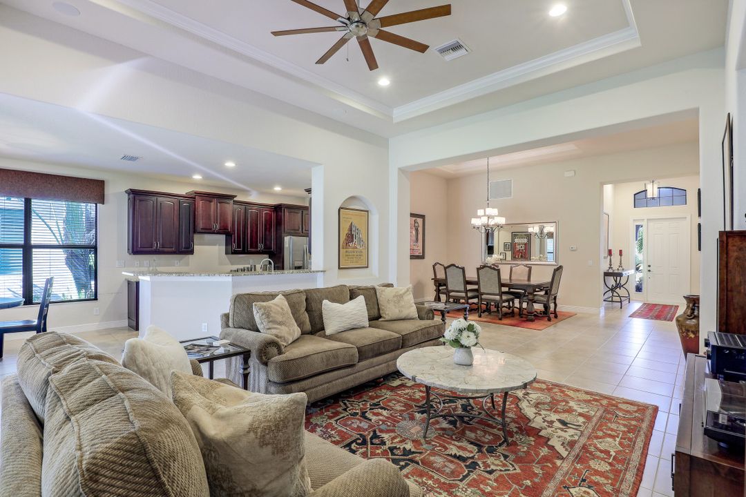 9880 Alhambra Ln, Bonita Springs, FL 34135