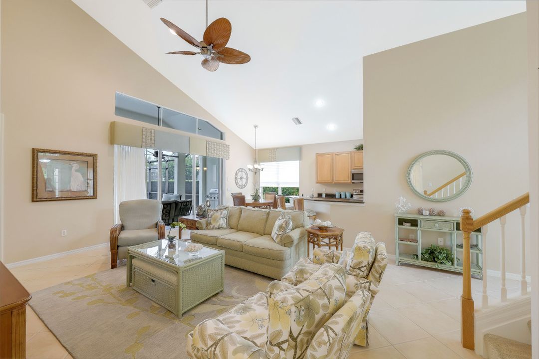 11857 Bramble Ct, Naples, FL 34120