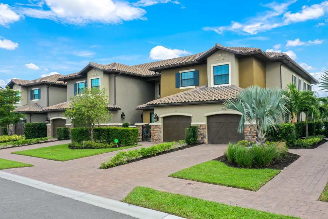 9641 Montelanico Loop #204, Naples, FL 34119