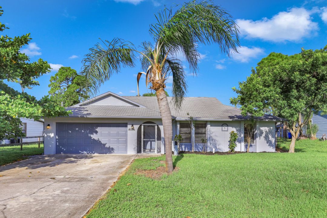 18336 Hawthorne Rd, Fort Myers, FL 33967