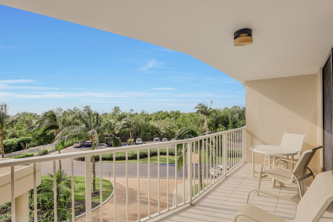440 Seaview Ct #301, Marco Island, FL 34145