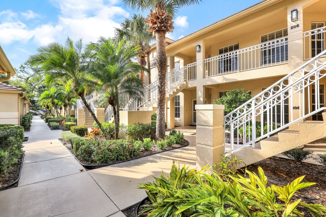 4130 Sawgrass Point Dr #106, Bonita Springs, FL 34134