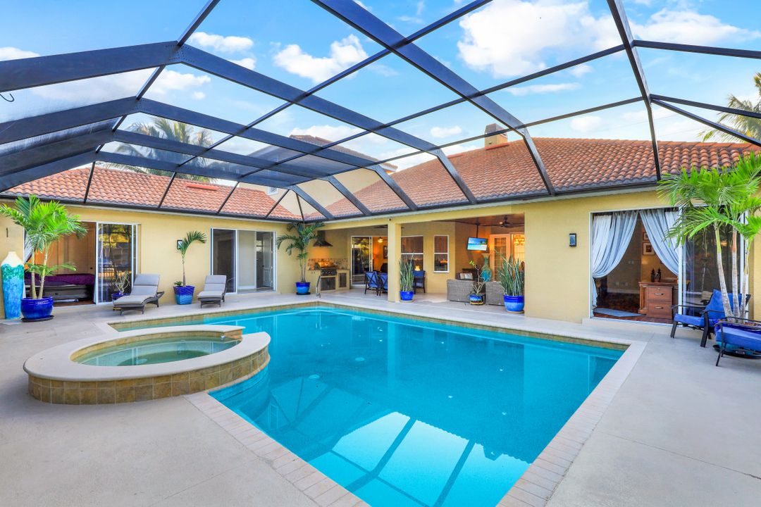 5667 Winkler Rd, Fort Myers, FL 33919