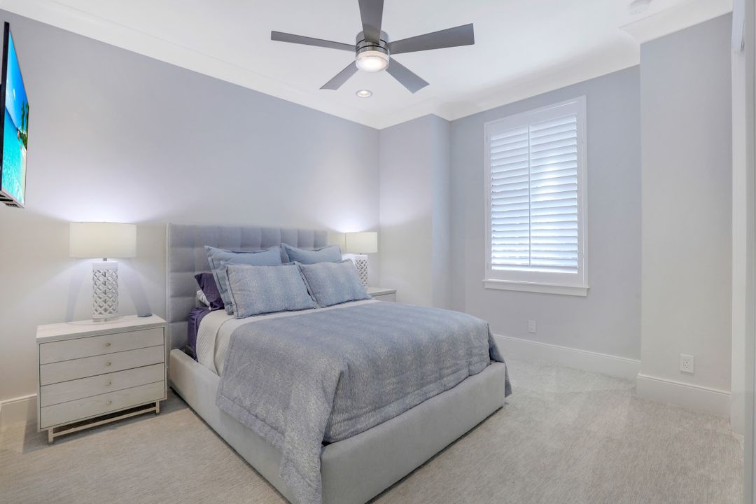 16361 Corsica Way, Naples, FL 34110