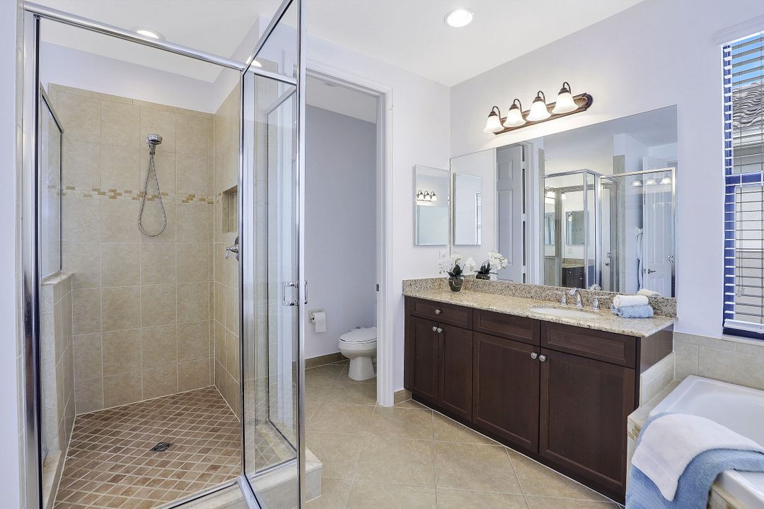 3718 Pleasant Springs Dr, Naples, FL 34119