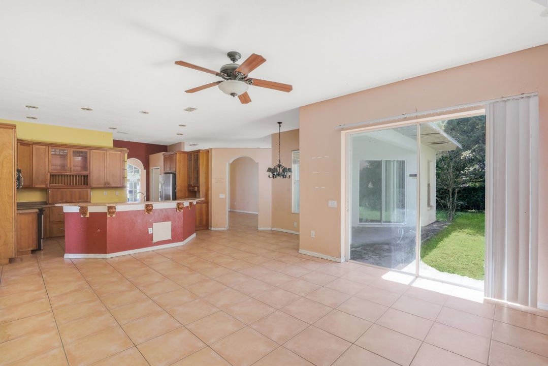 9204 Grand Palm Ct, Riverview, FL 33578
