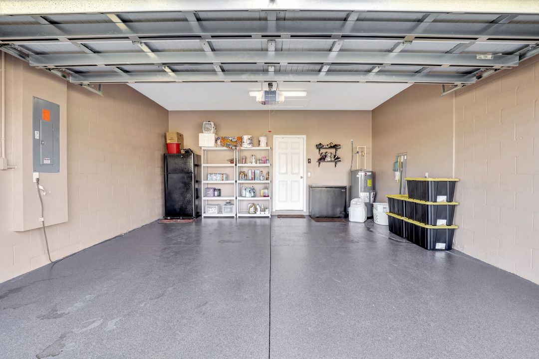 3216 SW 11th Ave, Cape Coral, FL 33914