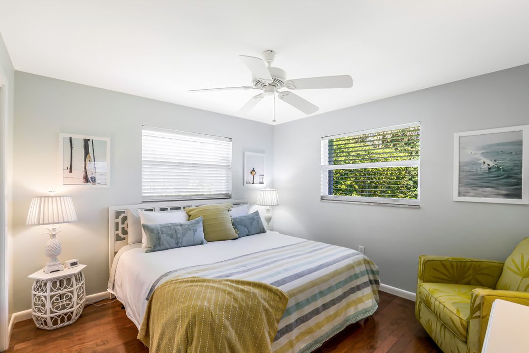 4459 Parrot Ave, Naples, FL 34104