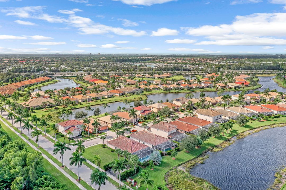 14615 Fern Lake Ct, Naples, FL 34114