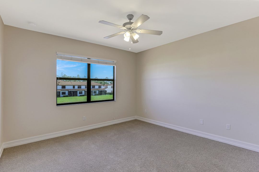 7754 Bristol Cir, Naples, FL 34120