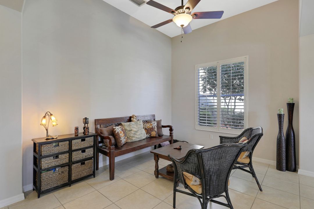 2065 Mandarin Ln, Naples, FL 34120