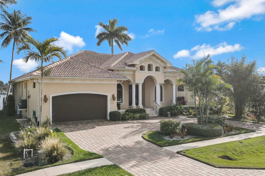 1213 Martinique Ct, Marco Island, FL 34145