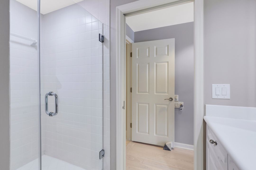 9811 Gulf Shore Dr, Naples, FL 34108