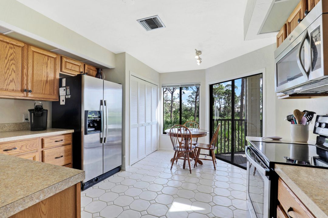 27131 Oakwood Lake Dr, Bonita Springs, FL 34134