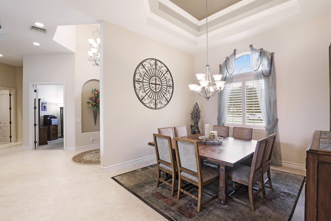 10590 Glen Lakes Dr, Bonita Springs, FL 34135