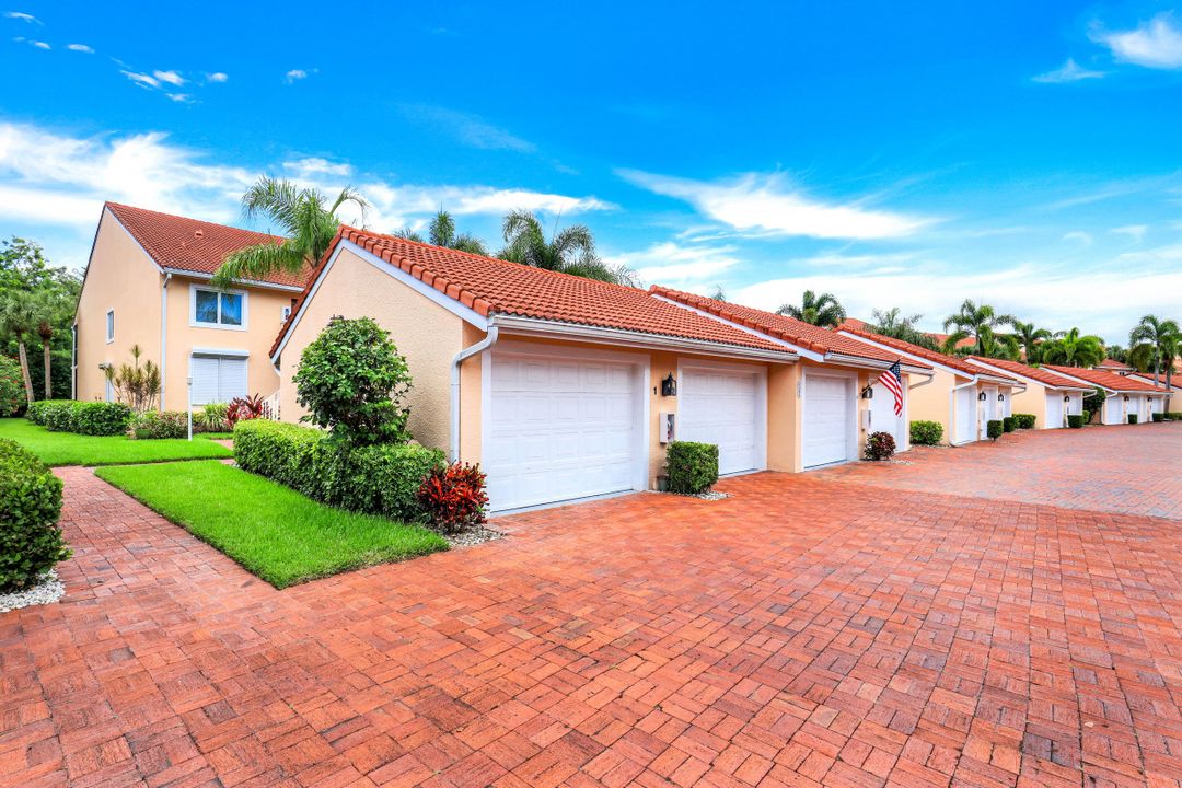 2395 Hidden Lake Dr #1, Naples, FL 34112