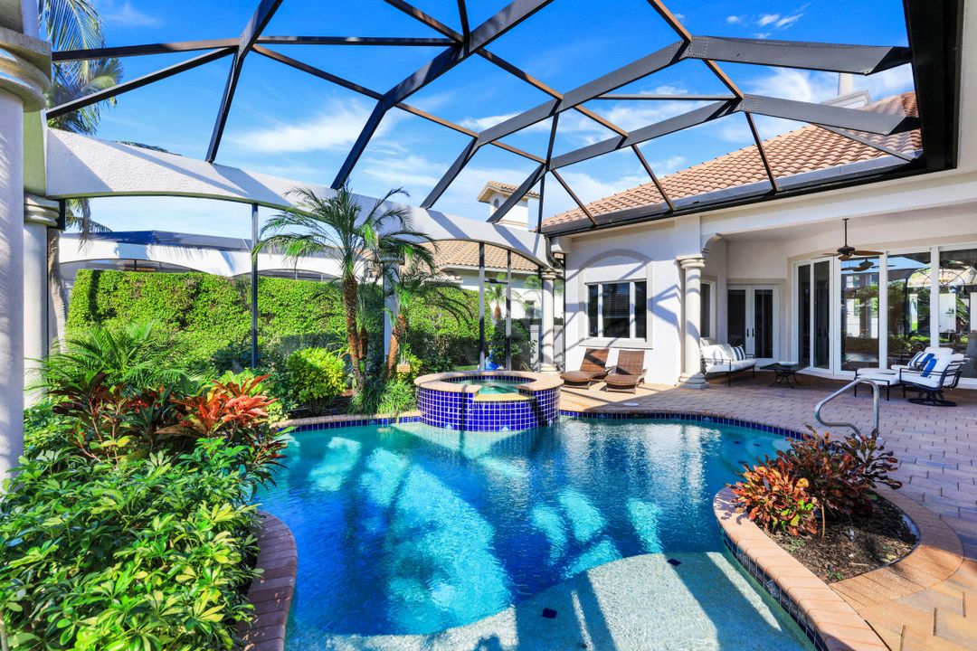 10590 Via Milano Dr, Miromar Lakes, FL 33913