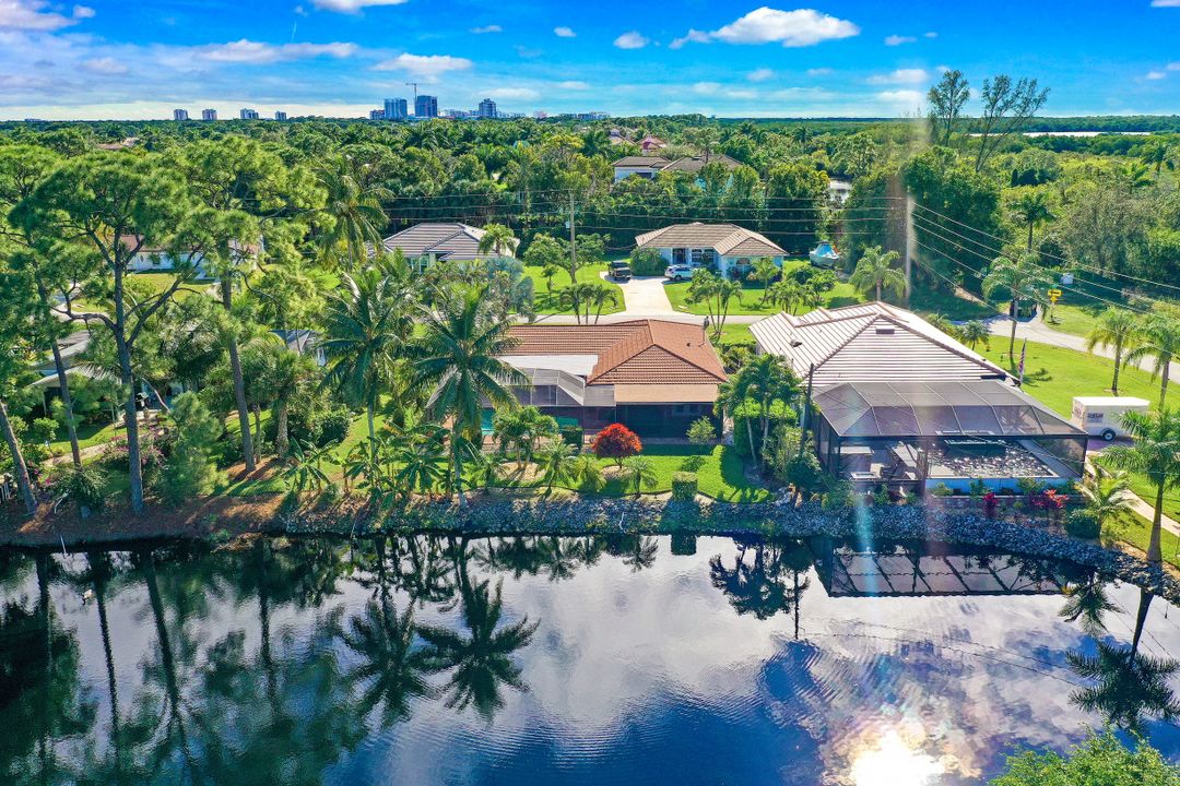 989 E Valley Dr, Bonita Springs, FL 34134