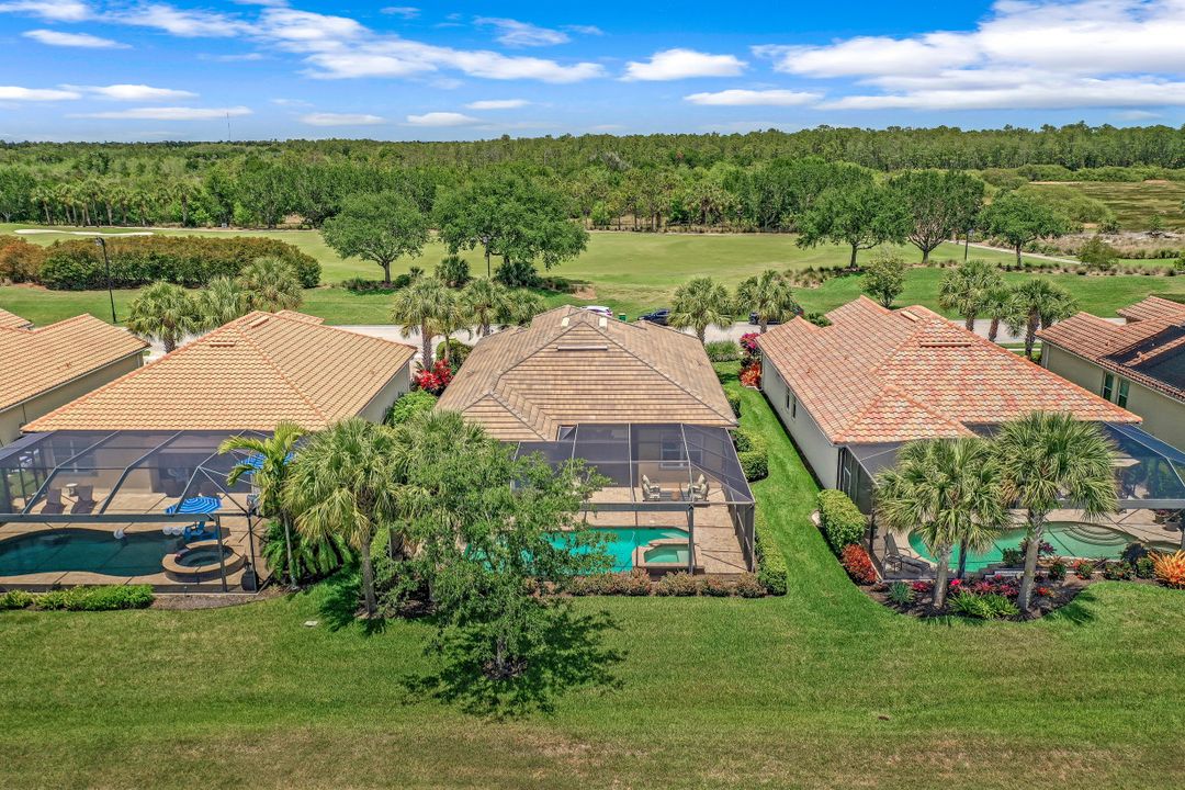 9415 Quarry Dr, Naples, FL 34120