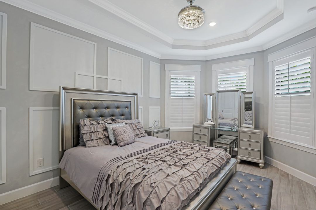 19617 Waterman Ct, Miromar Lakes, FL 33913