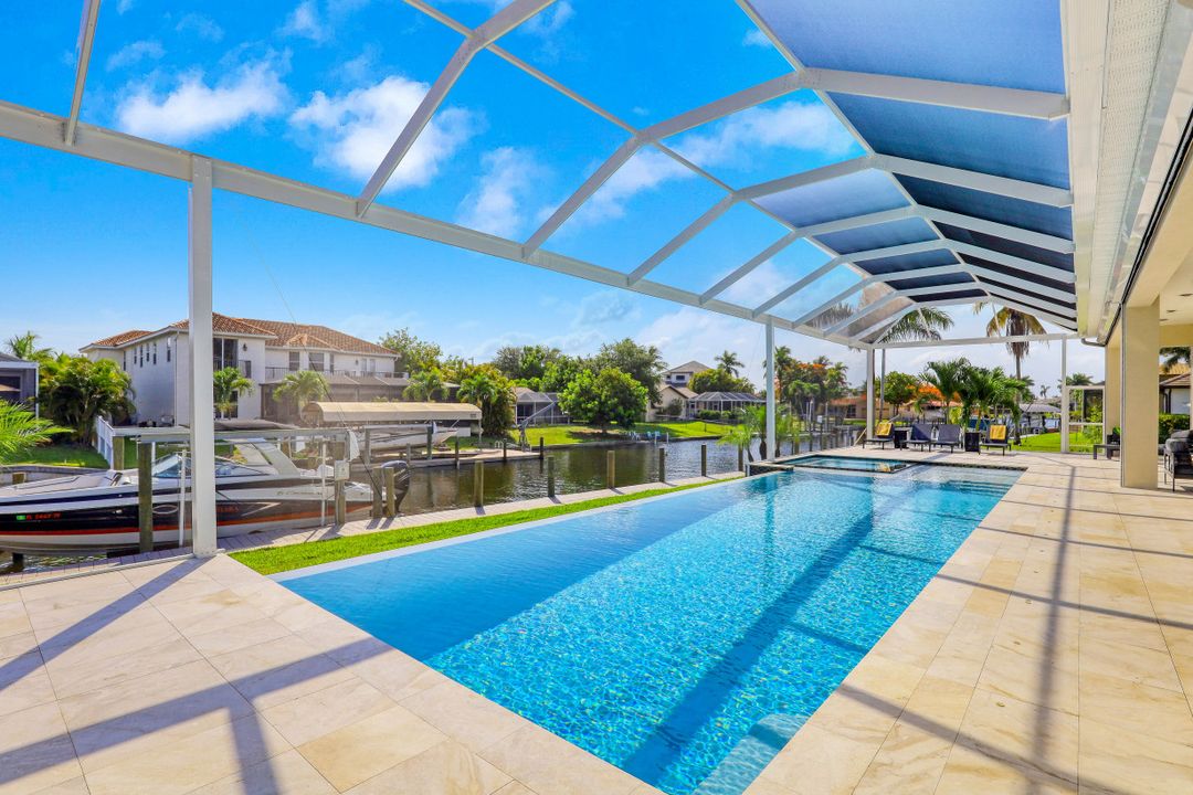 5232 Seminole Ct, Cape Coral, FL 33904