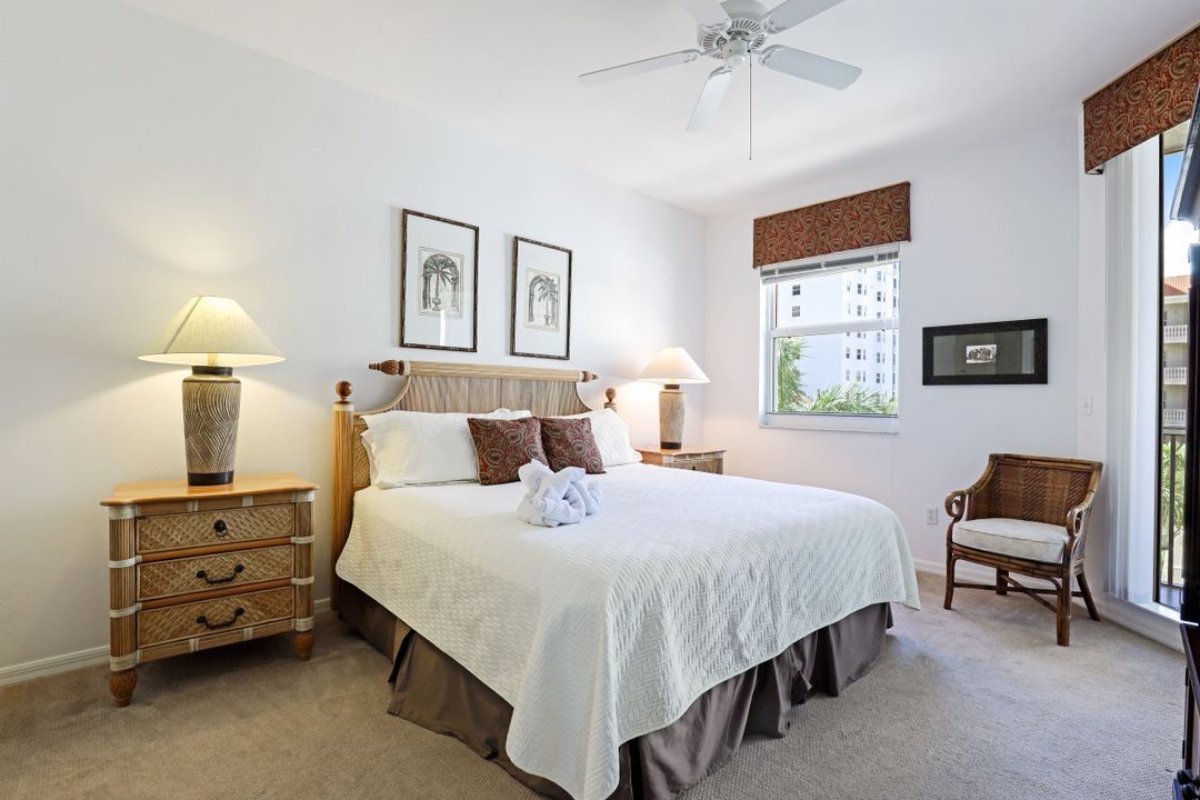 470 Launch Cir #405, Naples, FL 34108