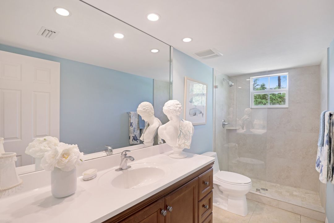 25063 Luci Dr, Bonita Springs, FL 34135