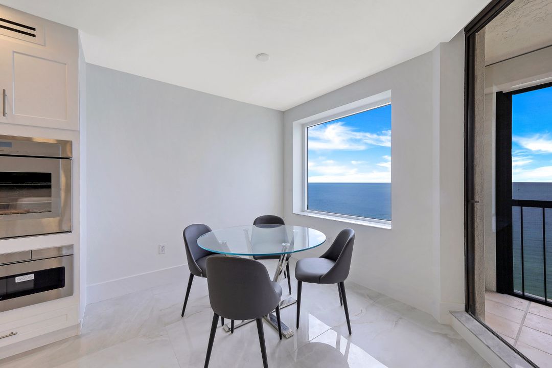 8171 Bay Colony Dr #1602, Naples, FL 34108