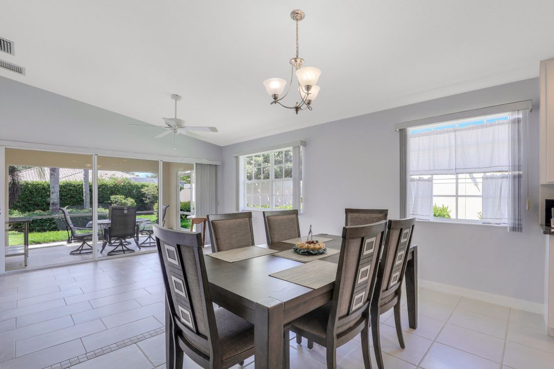 3343 Cayman Ln, Naples, FL 34119