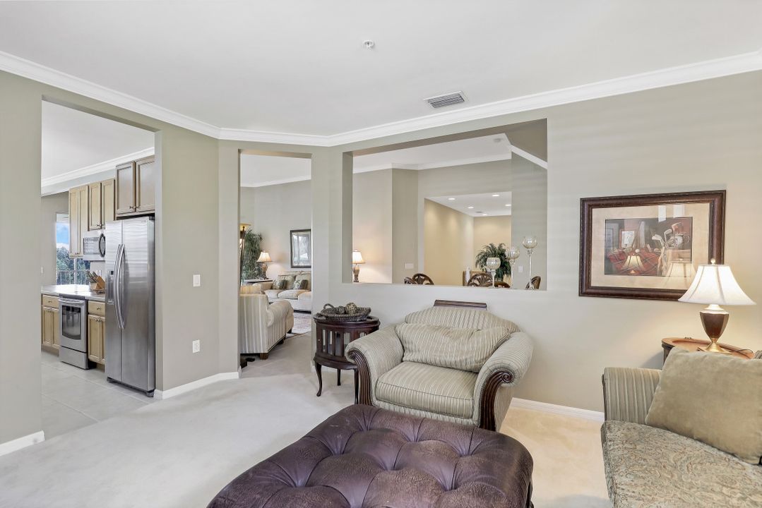 7060 Bay Woods Lake Ct #201, Fort Myers, FL 33908