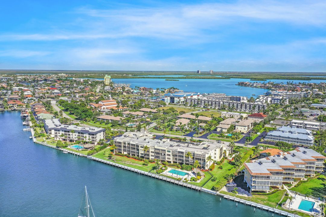 838 W Elkcam Cir #303, Marco Island, FL 34145