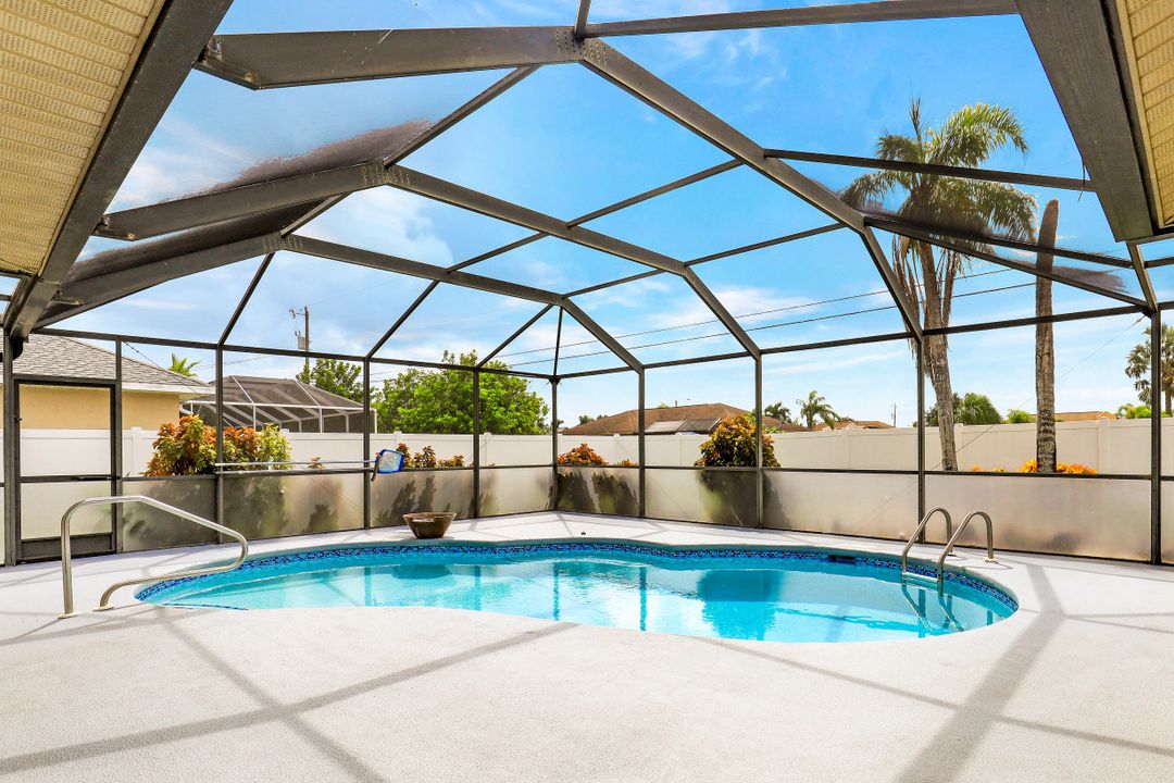 1118 SW 42nd St, Cape Coral, FL 33914