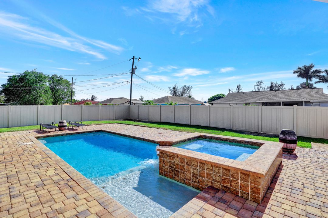 3216 SW 11th Ave, Cape Coral, FL 33914