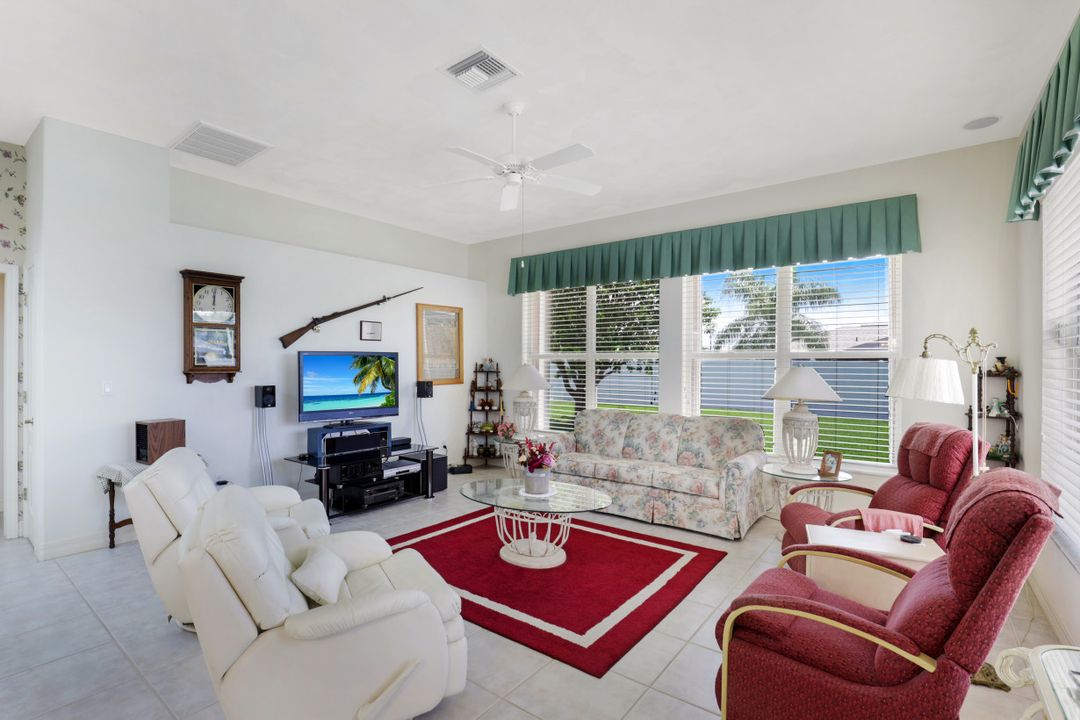 3023 SE 8th Ave, Cape Coral, FL 33904