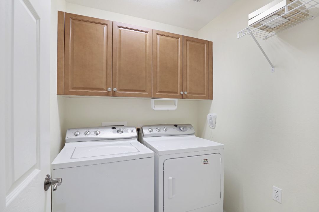 6693 Alden Woods Cir #101, Naples, FL 34113