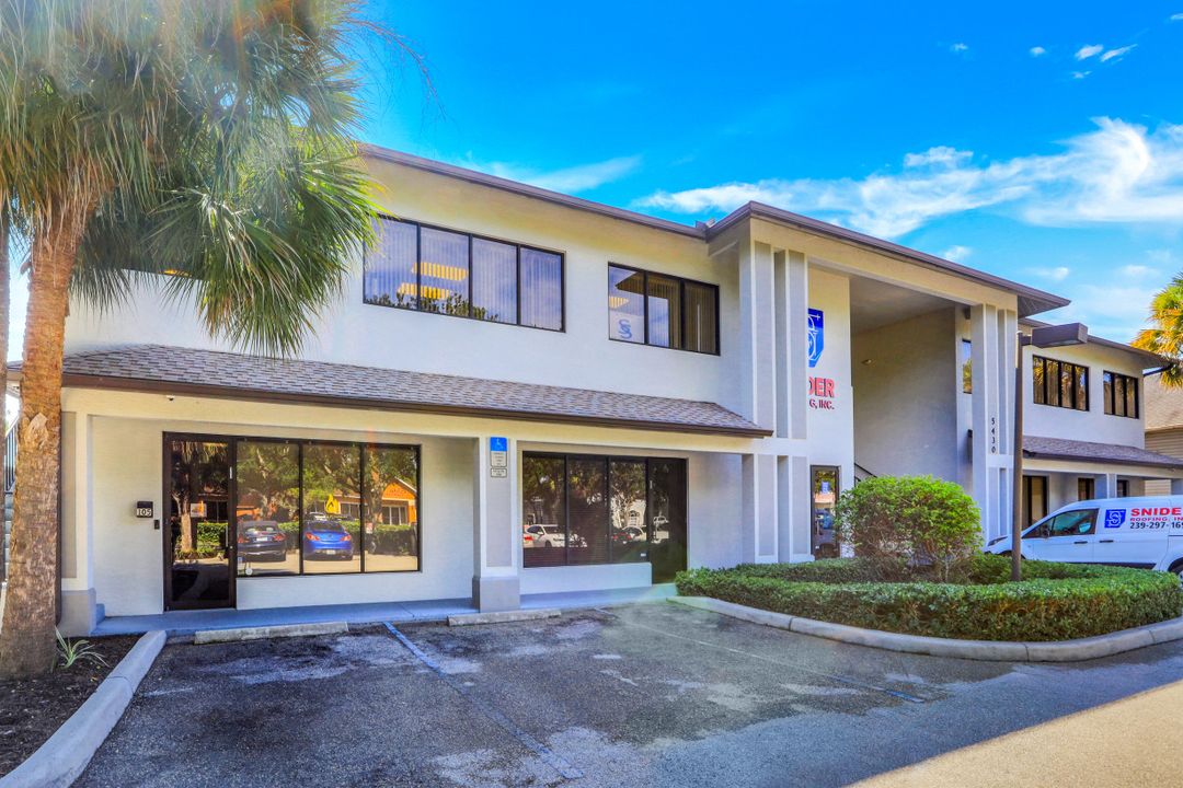 5430 Jaeger Rd, Naples, FL 34109