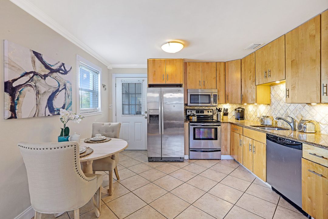 84 2nd St, Bonita Springs, FL 34134