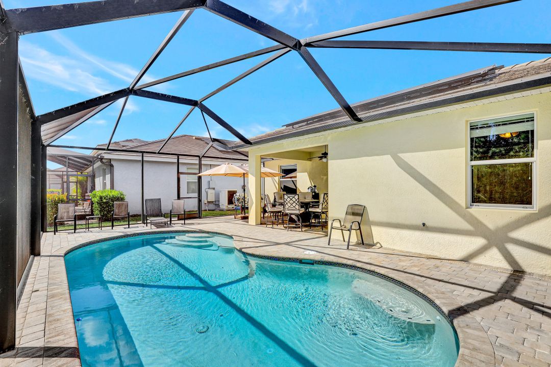 9577 Mirada Blvd, Fort Myers, FL 33908