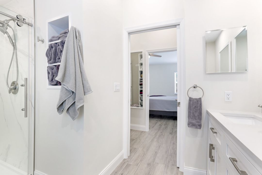 2436 Orchid Bay Dr #202, Naples, FL 34109