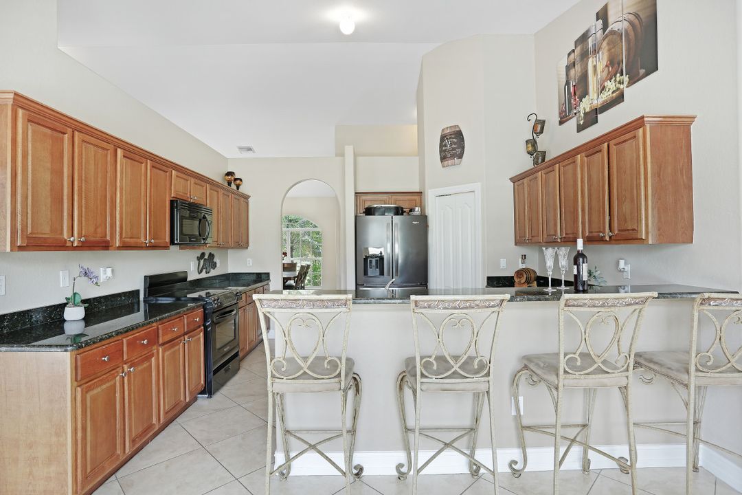 1462 Everglades Blvd N, Naples, FL 34120