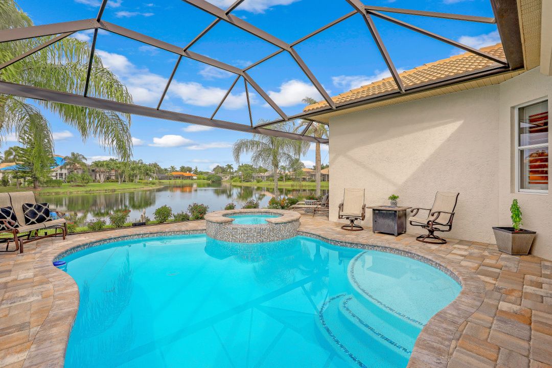 10801 Longshore Way E, Naples, FL 34119