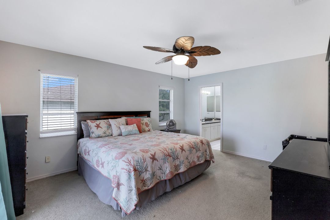 432 Mohawk Pkwy, Cape Coral, FL 33914