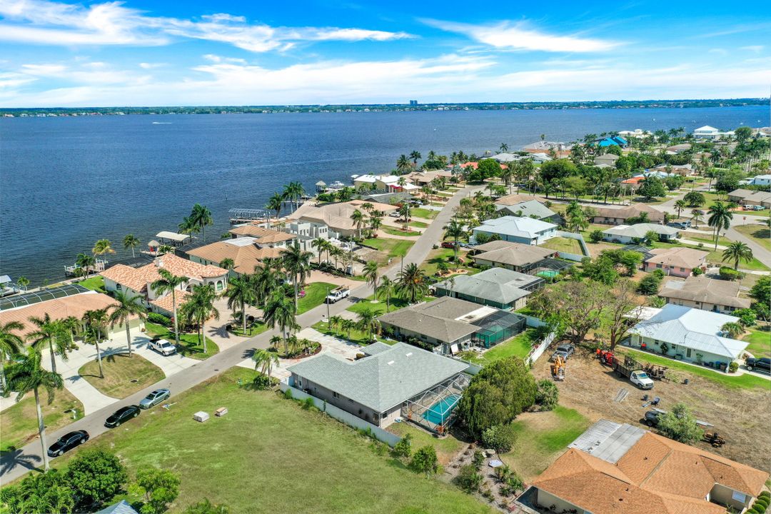 3332 SE 22nd Pl, Cape Coral, FL 33904
