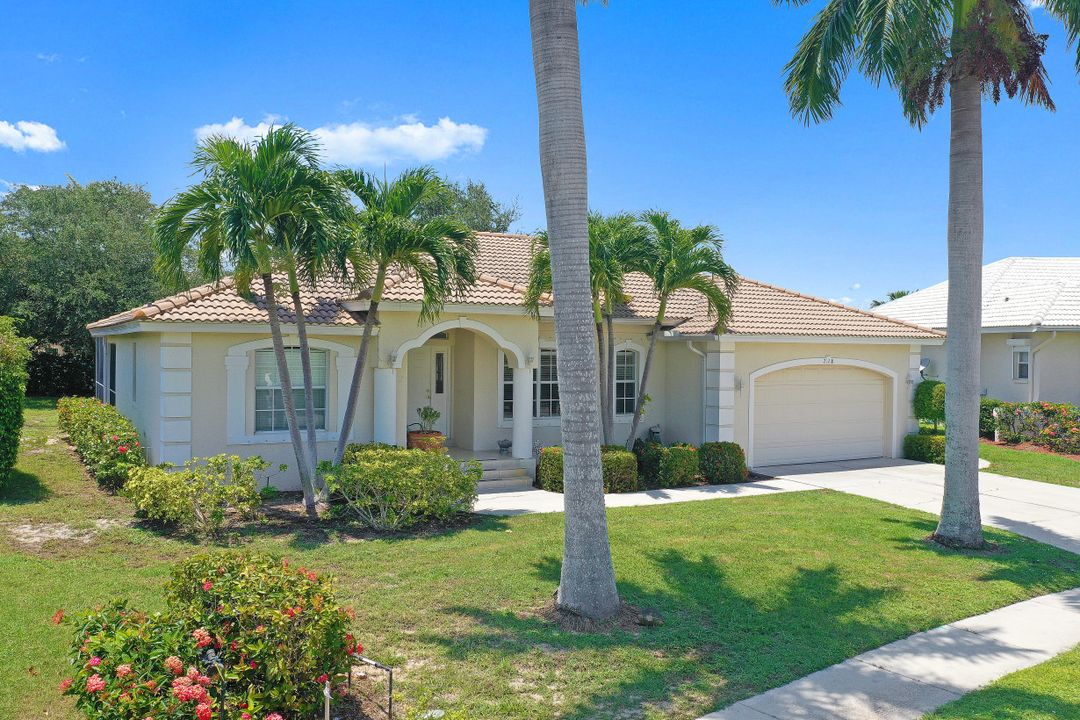 718 Fairlawn Ct, Marco Island, FL 34145