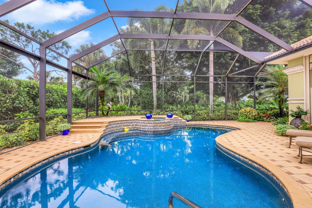 795 Brentwood Point, Naples, FL 34110