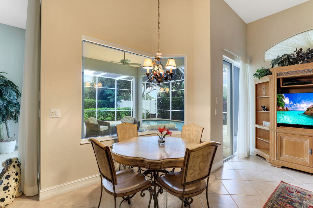 1514 Serenity Cir, Naples, FL 34110