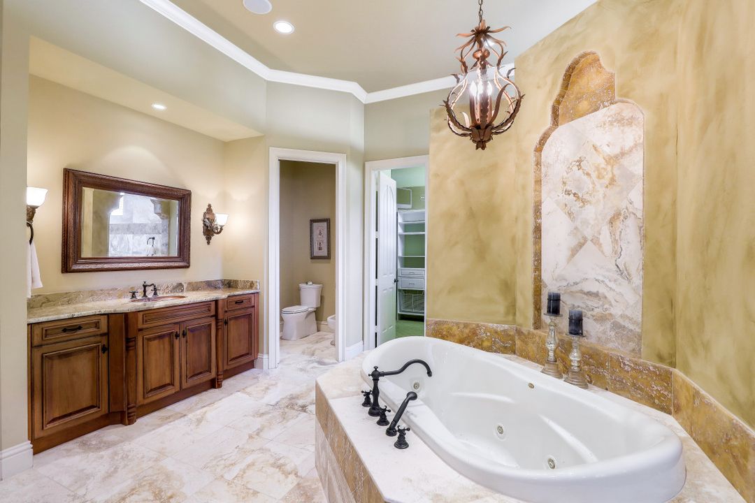 3651 Bay Creek Dr, Bonita Springs, FL 34134