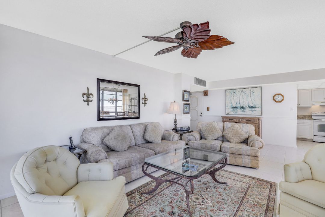 260 Seaview Ct #212, Marco Island, FL 34145