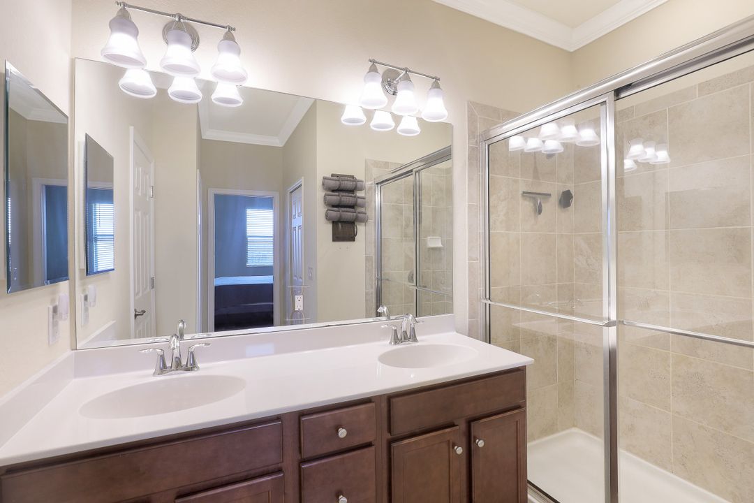 8884 Via Isola Court, Fort Myers, FL 33966