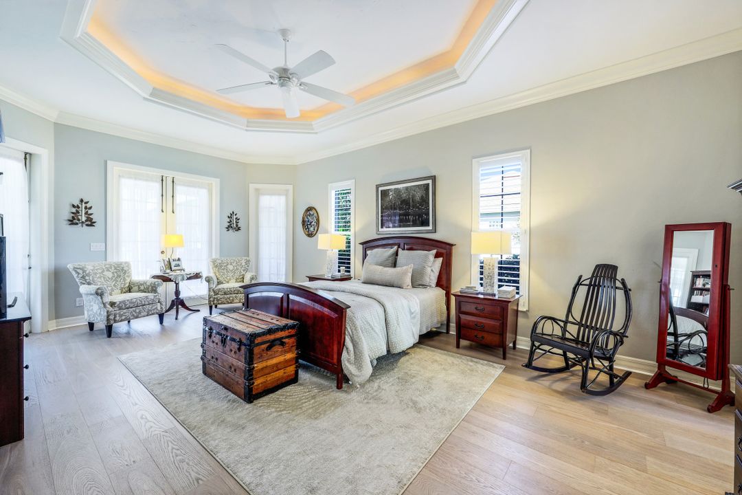 8072 Tiger Lily Dr, Naples, FL 34113